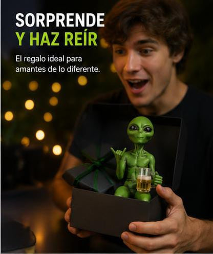 -Alien Statue Drinking Beer Alien Sculpture Resin Craft Novelty Funny Desktop Decoration Bookshelf Office Desktop Garden Decor